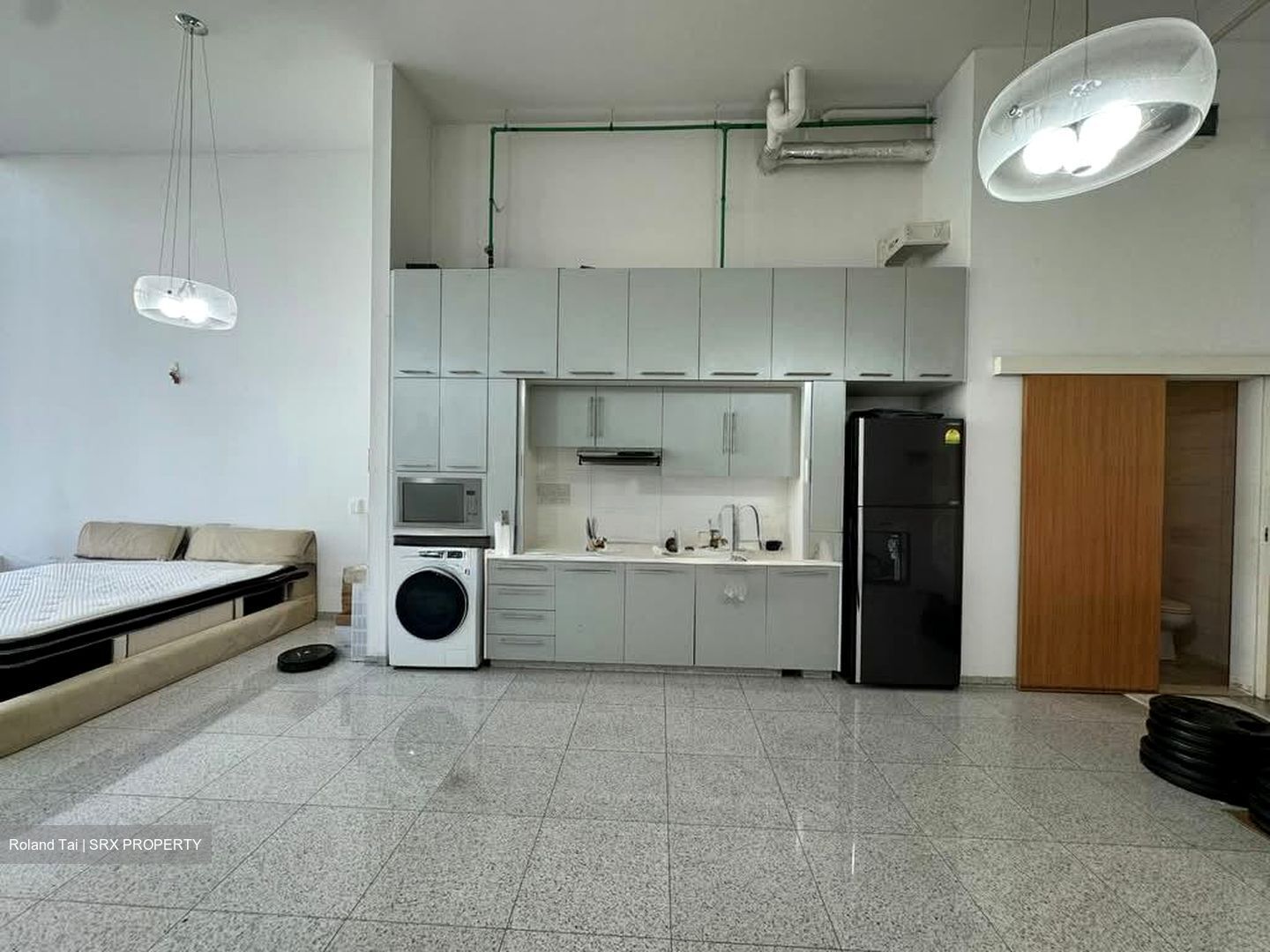 The Central (D1), Office #572598391